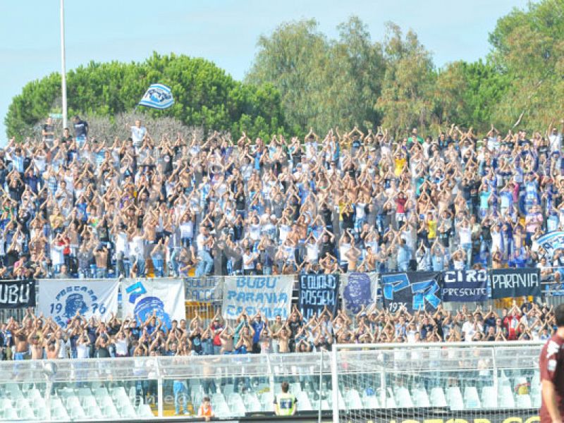 Sugli spalti comincia l'avventura, foto 1