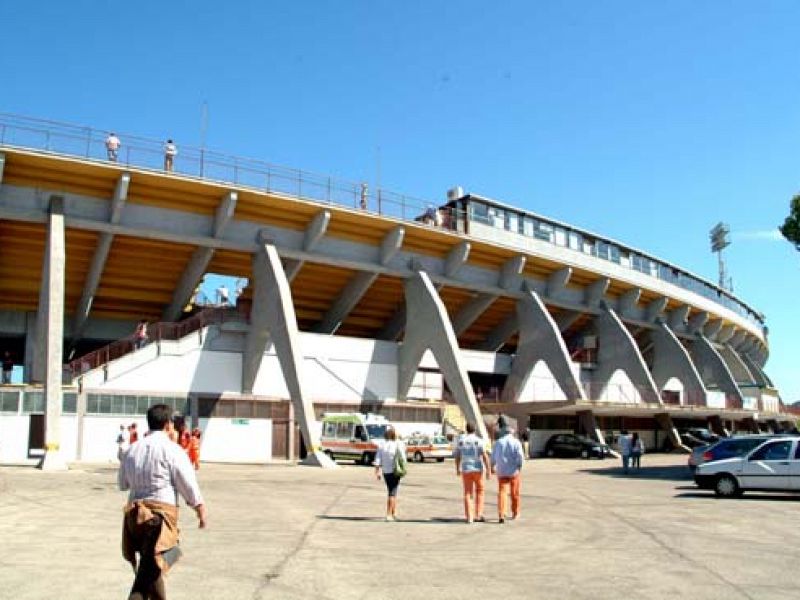 Disponibilità stadio Adriatico: slitta a domani l'incontro con il Comune, foto 1