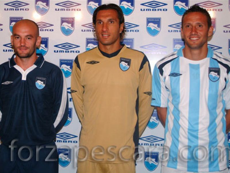 On-line le foto della presentazione nuova maglia, foto 1