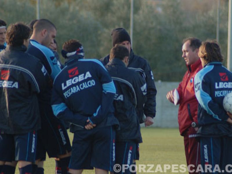 Alla ripresa, faccia a faccia Lerda-giocatori, foto 1