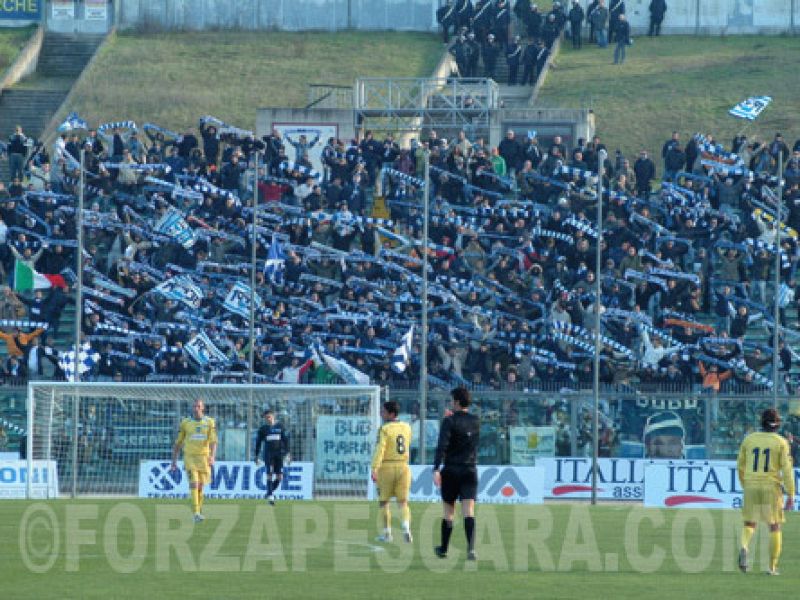 Il video dei tifosi biancazzurri ad Ancona, foto 1