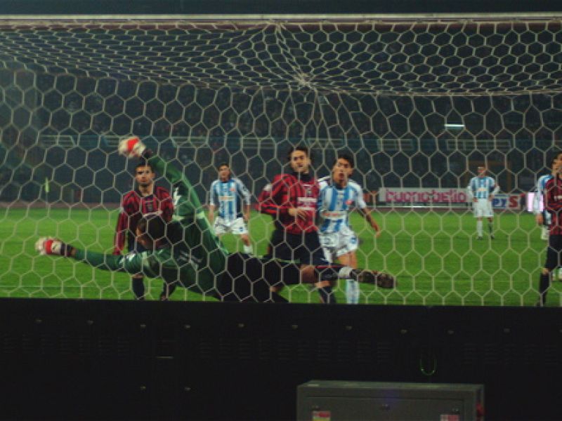 90' Il Pescara abbatte il Crotone e comincia a sognare, foto 1