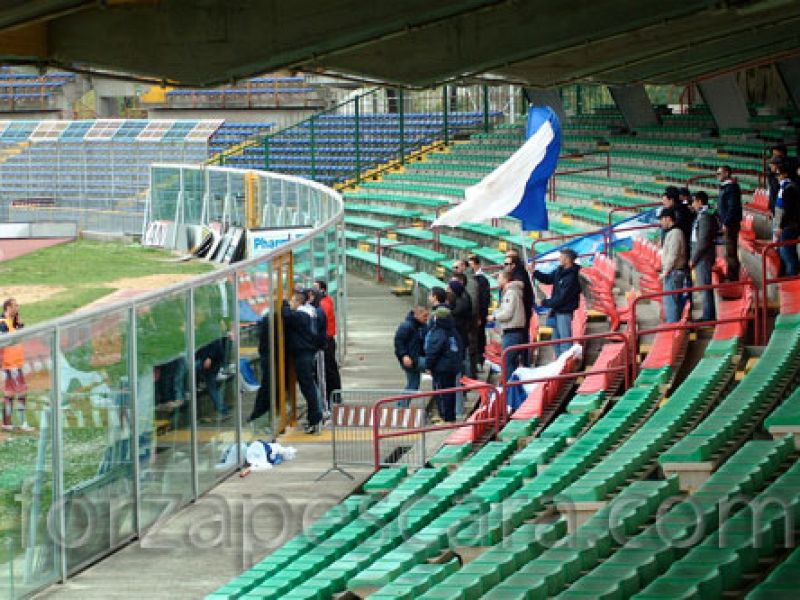 Flash news ore 11:30: Venduti soltanto 1300 biglietti, foto 2