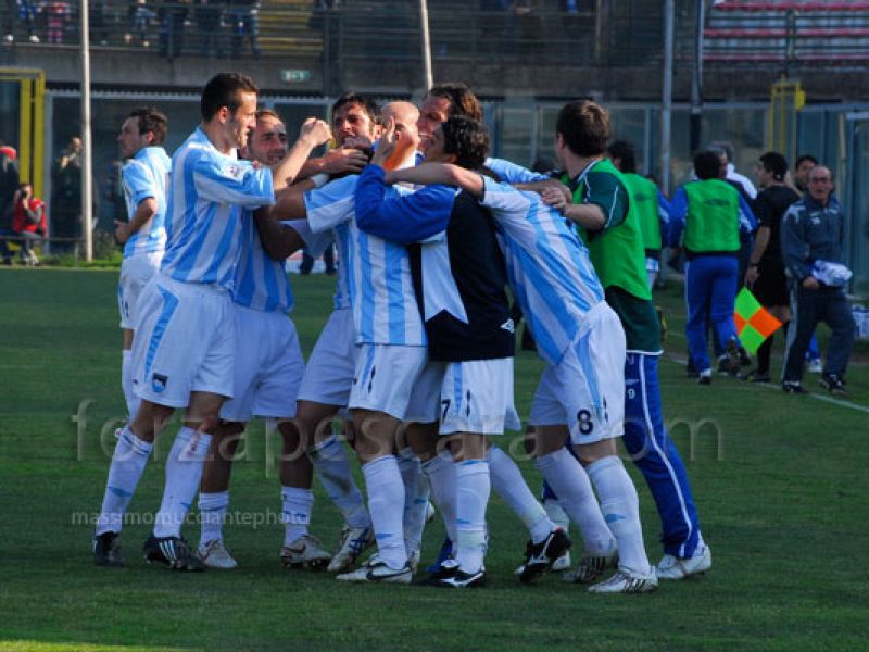 ON -LINE il servizio fotografico di Pescara Benevento, foto 3