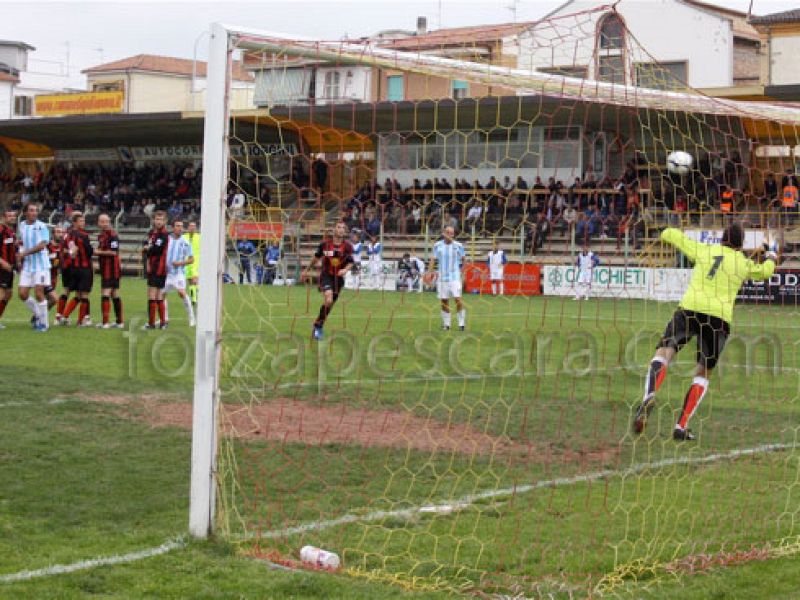 ON -LINE il servizio fotografico di Pescara Sorrento, foto 2
