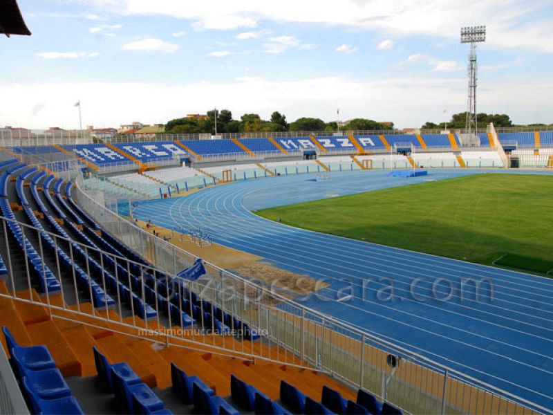 On -LINE il servizio fotografico del Convegno tenutosi oggi presso lo stadio Ariatico, foto 2