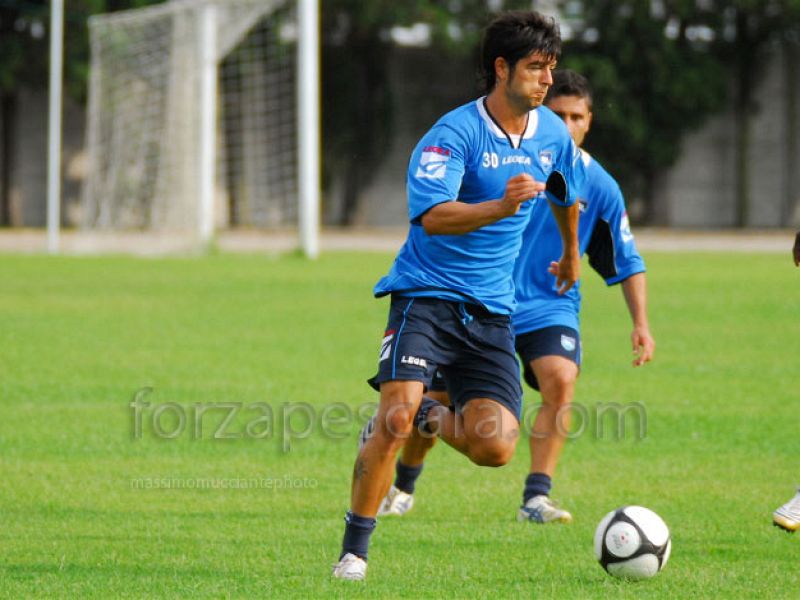 ON -LINE il servizio fotografico della gara amichevole Pescara Silvi, foto 1