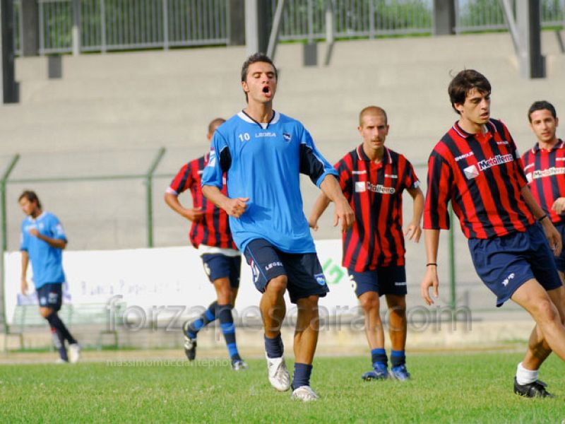 ON -LINE il servizio fotografico della gara amichevole Pescara Silvi, foto 2