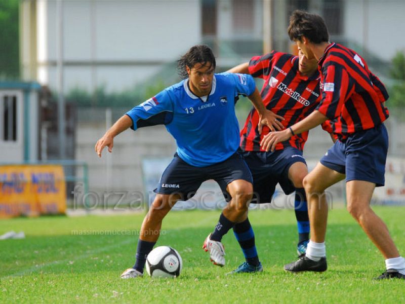 ON -LINE il servizio fotografico della gara amichevole Pescara Silvi, foto 3