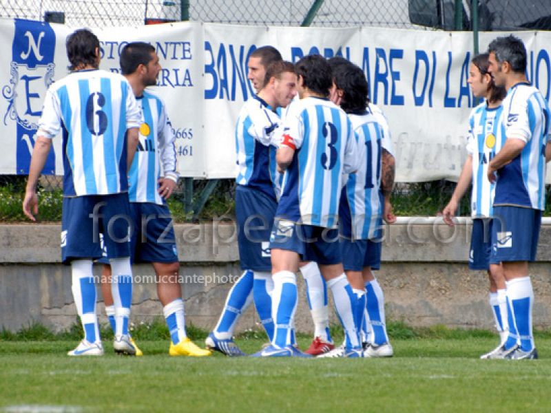 on-line: il fotoservizio dell'amichevole Pescara Foligno, foto 1