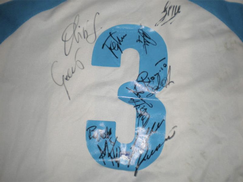 Asta di beneficenza su ebay: maglie Pescara e pallone ufficiale, foto 4