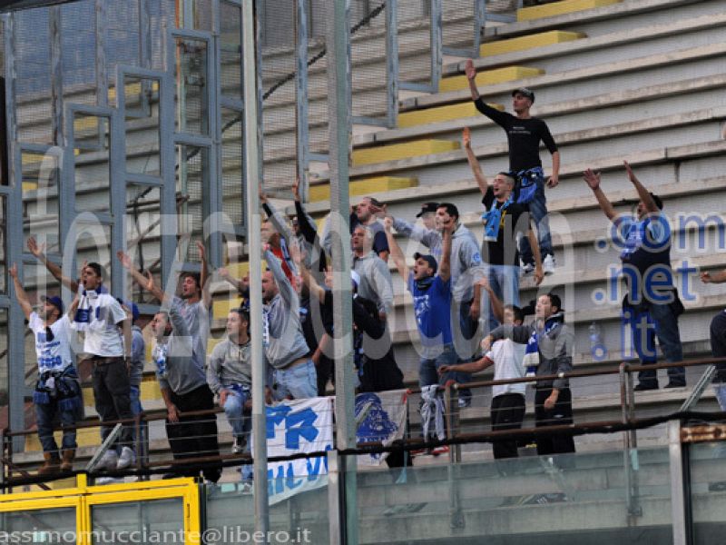 Sugli spalti comincia l'avventura, foto 1