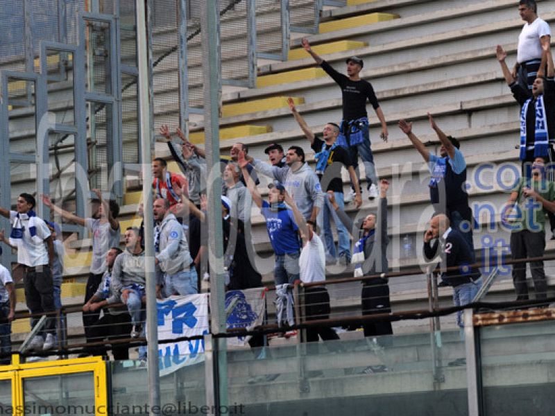 Sugli spalti comincia l'avventura, foto 3