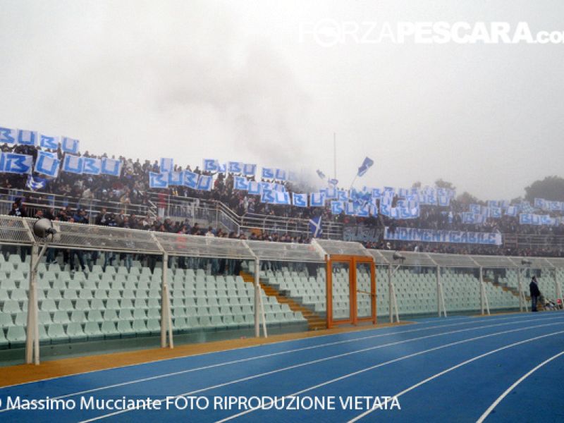 Sugli spalti comincia l'avventura, foto 3