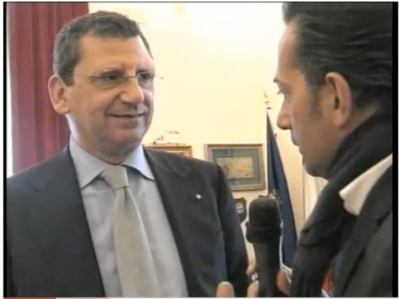 Rete8: Il Sindaco su manto erboso, foto 1