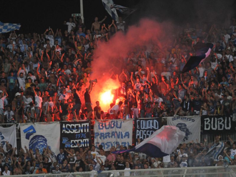 Flash news: Pescara - Livorno, curva e distinti a 2 euro, foto 1