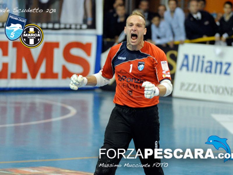 Ponzio Pescara: Il portierone azzurro Barigelli suona la carica, foto 1