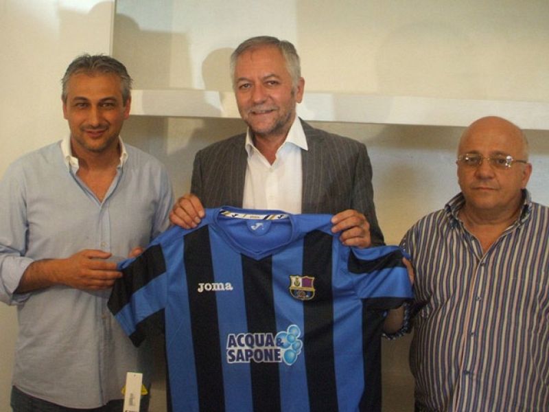 Calcio A5: nuovo sponsor tecnico per la "Acqua e Sapone", foto 1