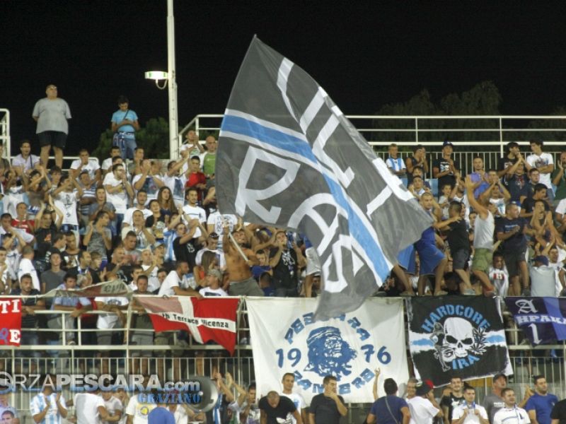 Pescara-Genoa 1-1. Foto on line, foto 3