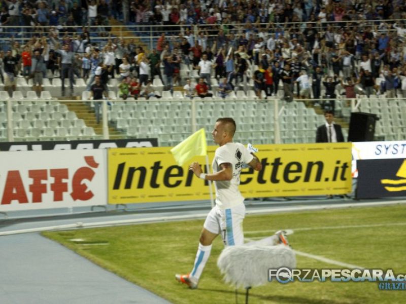 On-line le foto della prima vittoria in campionato del Pescara, foto 1