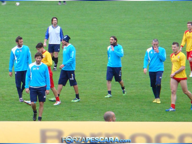 Vittoria (e contestazione) in amichevole per il Pescara, foto 1