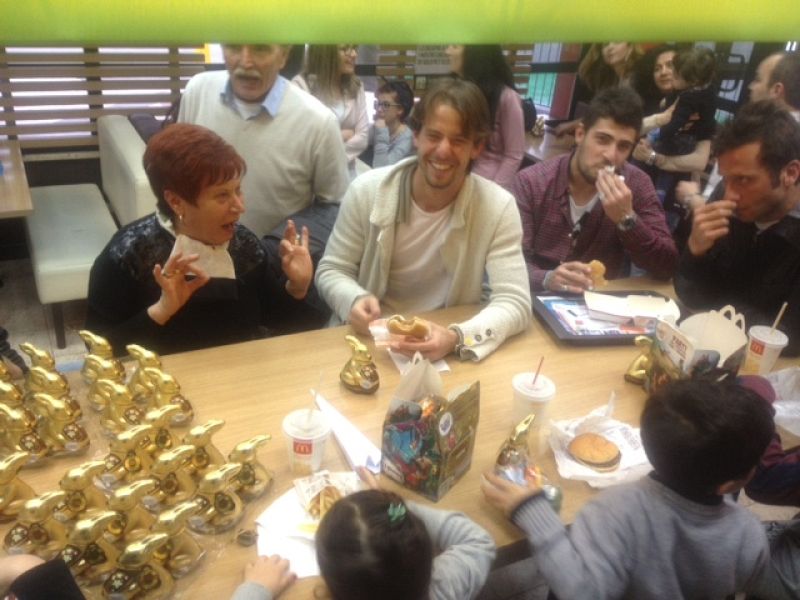 Le donne biancazzurre col Pescara per i Ragazzi della Casa Madre Ester di Pineto, foto 2