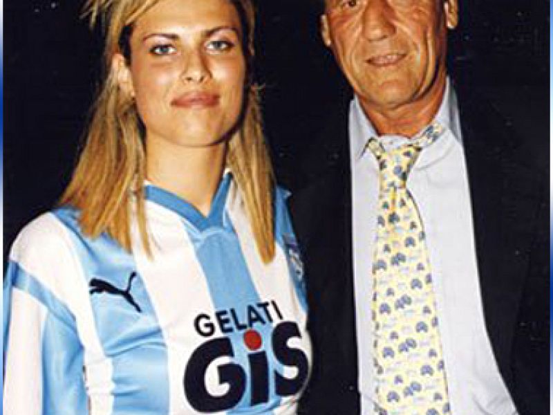 PARTECIPA AL CONCORSO NAZIONALE “LA TIFOSA PIU' BELLA D'ITALIA”, foto 1