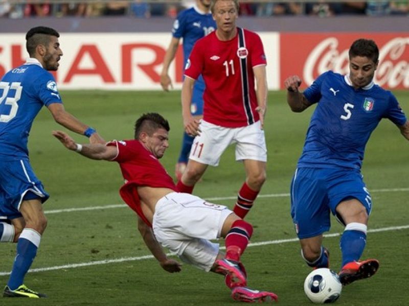 Capuano, tris di pretendenti, foto 1