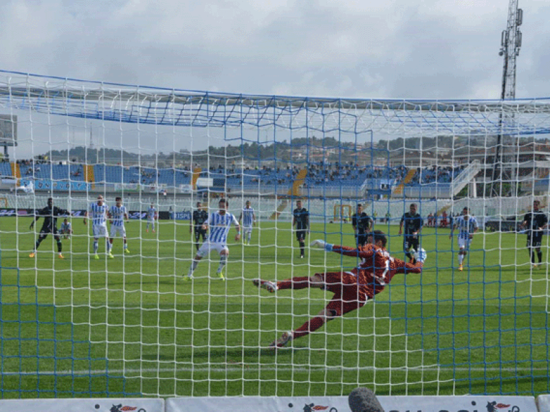 Pescara vs Frosinone 3 a 0, foto 1