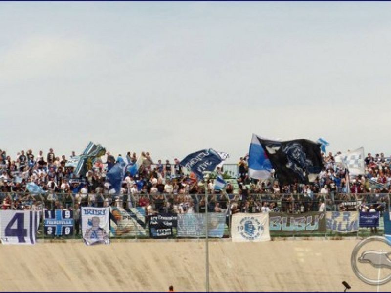 Settore ospiti completo (aggiornamento all'interno), foto 1