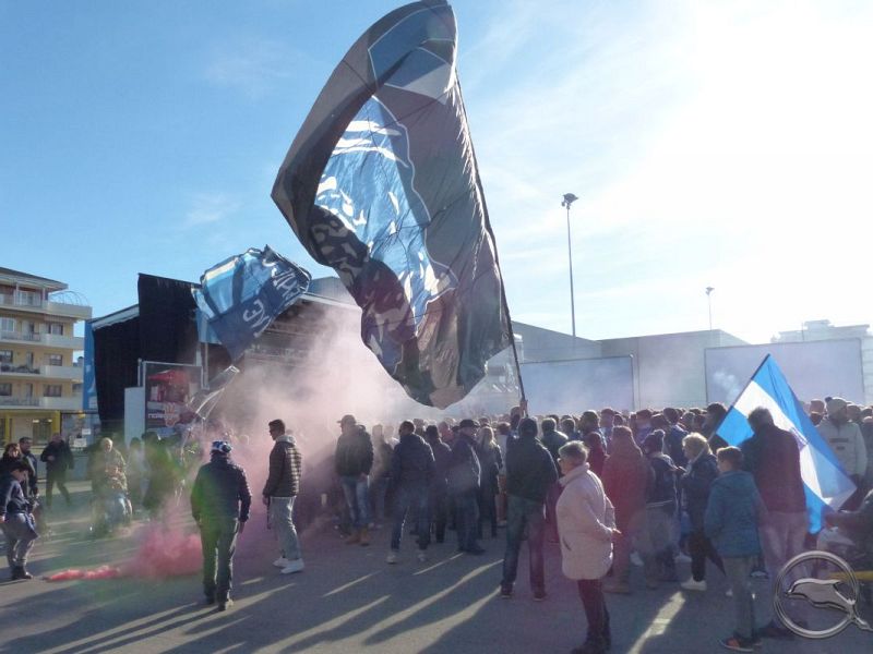 Le foto dei tifosi all'antistadio, foto 1