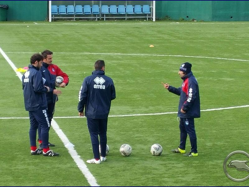 Notiziario: altra tegola sul Pescara, Coda out, foto 1