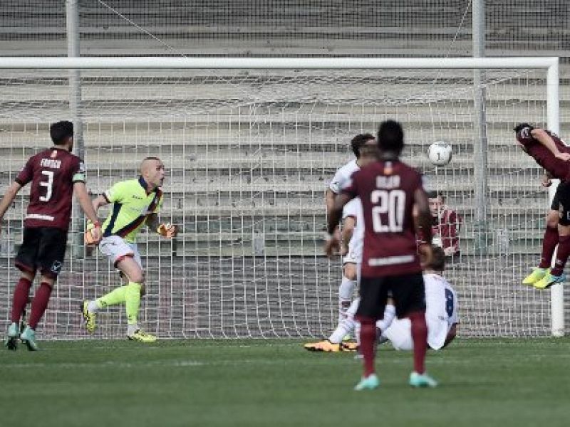 Il Cagliari allunga sulle inseguitrici e vede la Serie A, foto 1