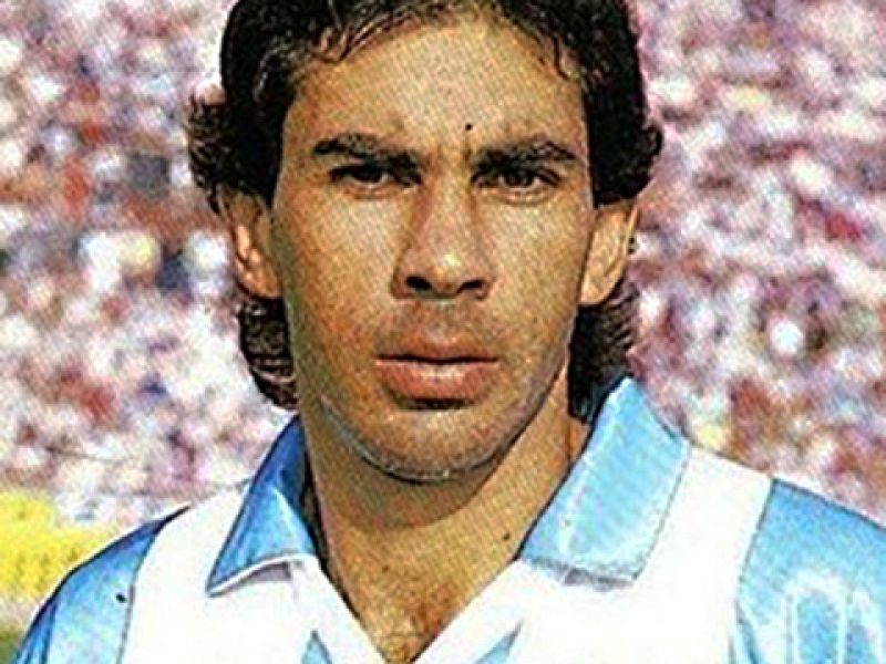 Edmar, che appena arrivato in aeroporto..., foto 1