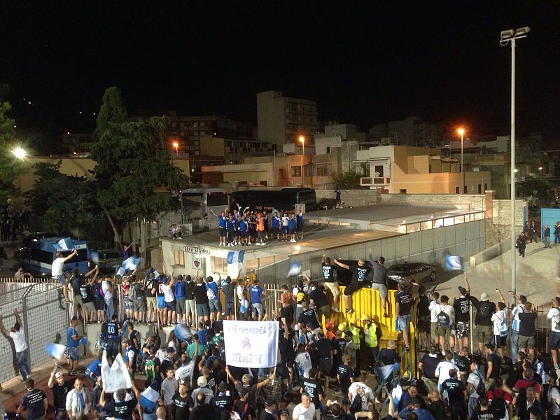 È SERIE A! Il Pescara festeggia sul tetto degli spogliatoi, foto 1