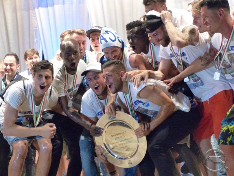 FESTA SERIE A - La premiazione della squadra, foto 1