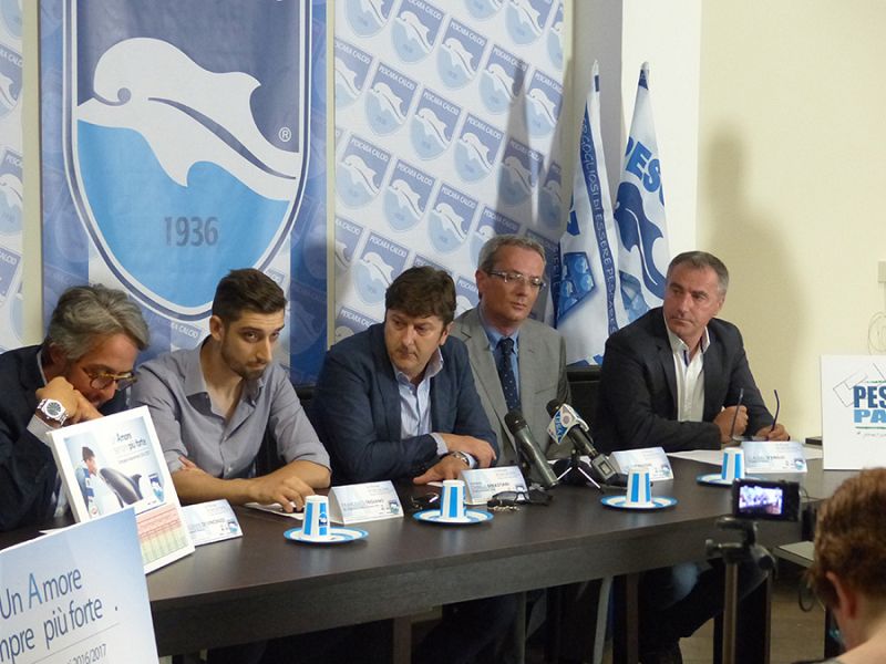 Campagna abbonamenti, 300 tessere il primo giorno, foto 1