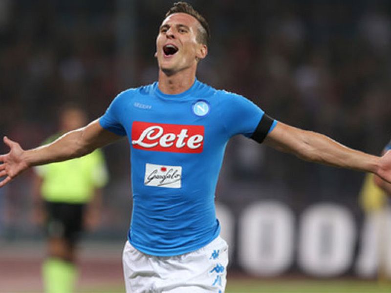 Il Napoli scavalca la Juve e si porta in testa alla classifica, foto 1