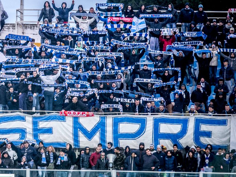 Il Pescara nel catino dello Scida, foto 1