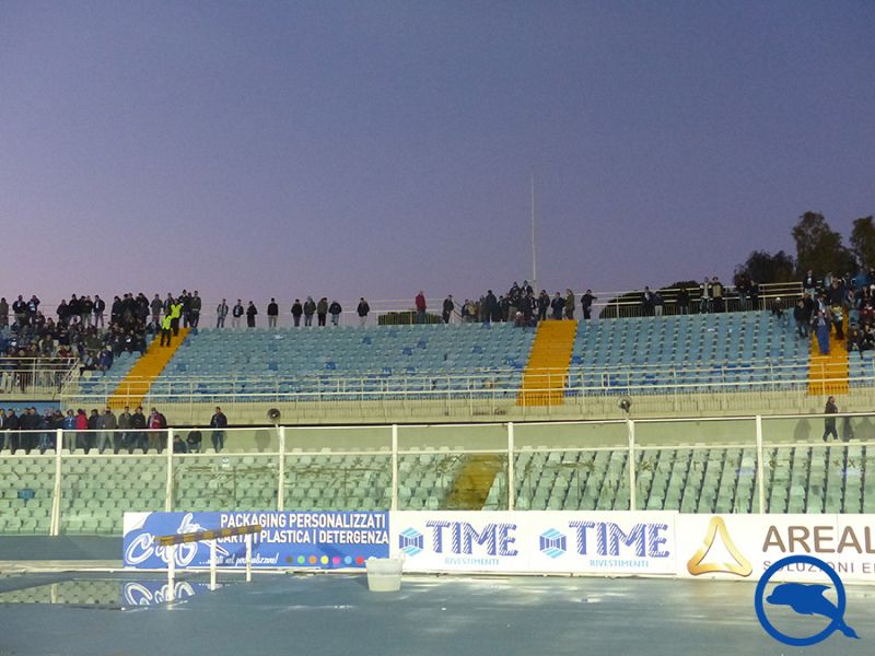 Pescara-Bologna, la Curva abbandona, foto 1