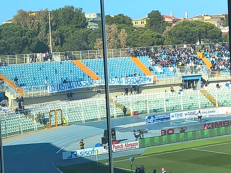 Pescara-Genoa 3-0, primo tempo, foto 1