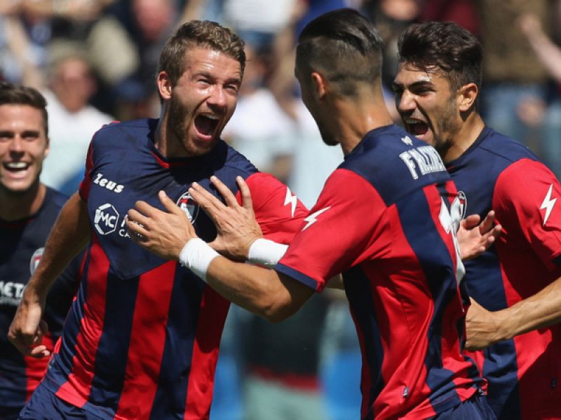 Bagarre in zona salvezza, foto 1