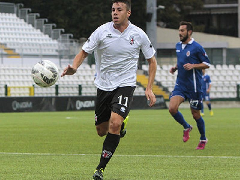 Sky, Gatto vicino al Pescara, foto 1