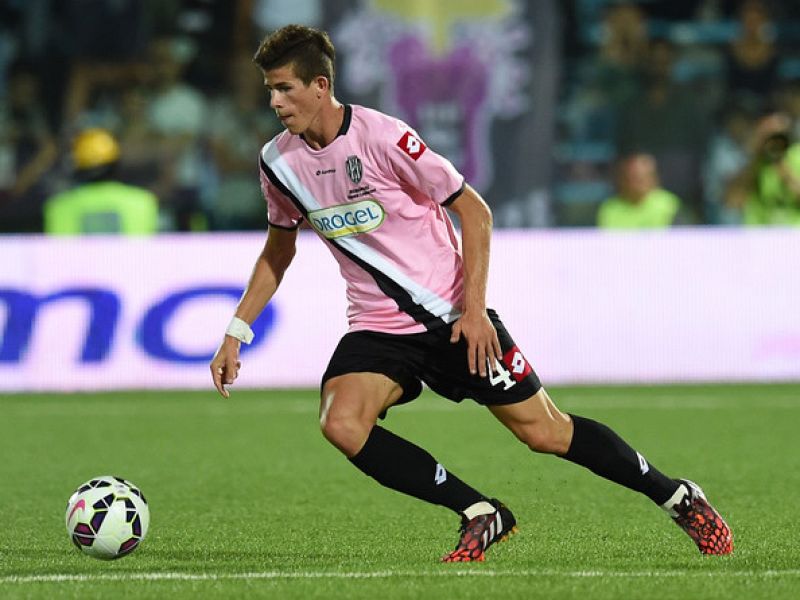 Valzania è un giocatore della Pescara Calcio, foto 1