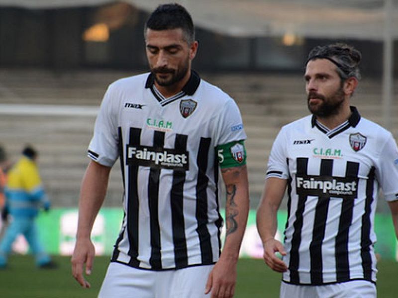 Ex Pescara: problemi cardiaci per Mengoni, foto 1