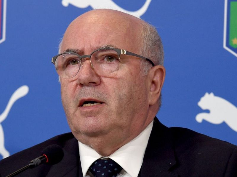 FIGC, si è dimesso Tavecchio, foto 1