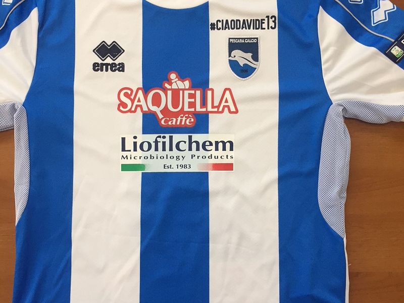 La maglia del Pescara per Davide Astori, foto 1