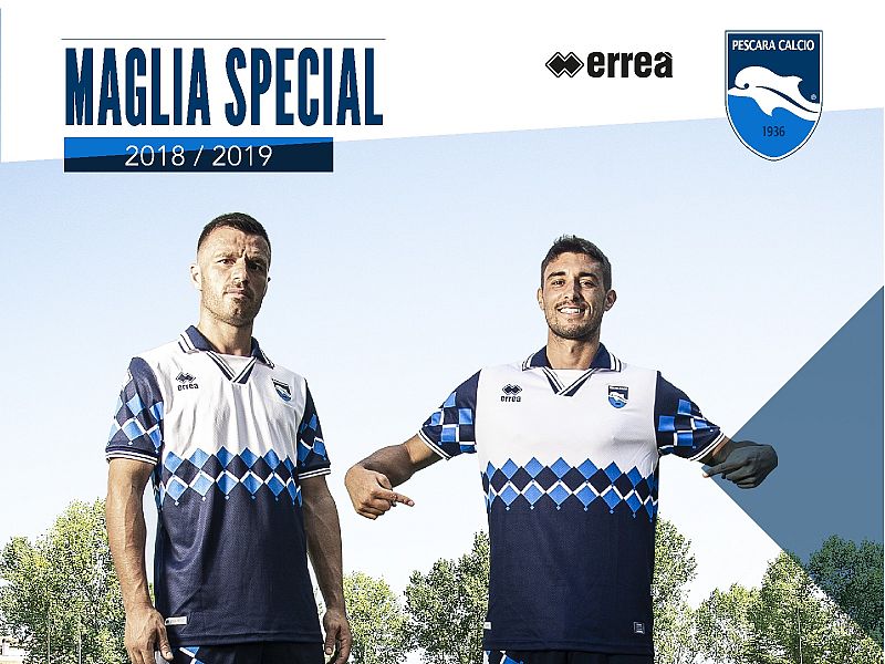 C'è anche la maglia speciale, foto 1
