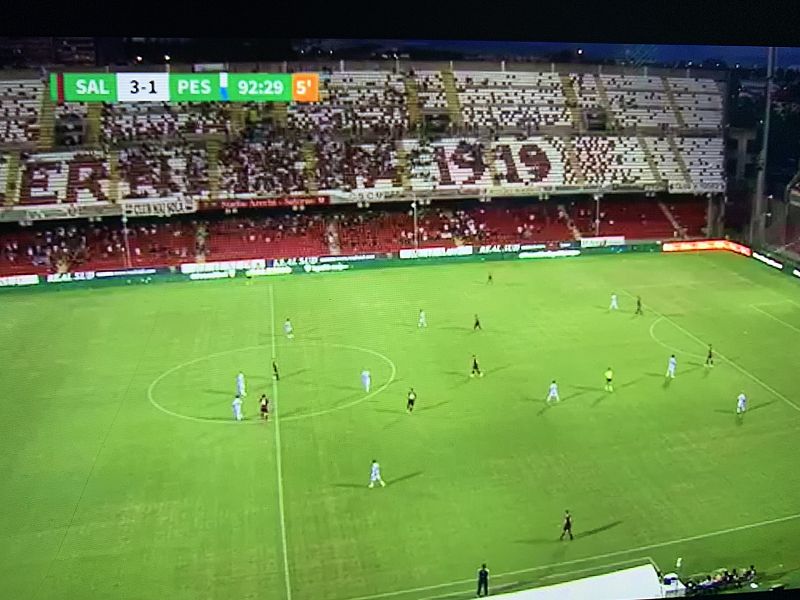 Male la prima per il Pescara. Sconfitta per 3-1 a Salerno, foto 1