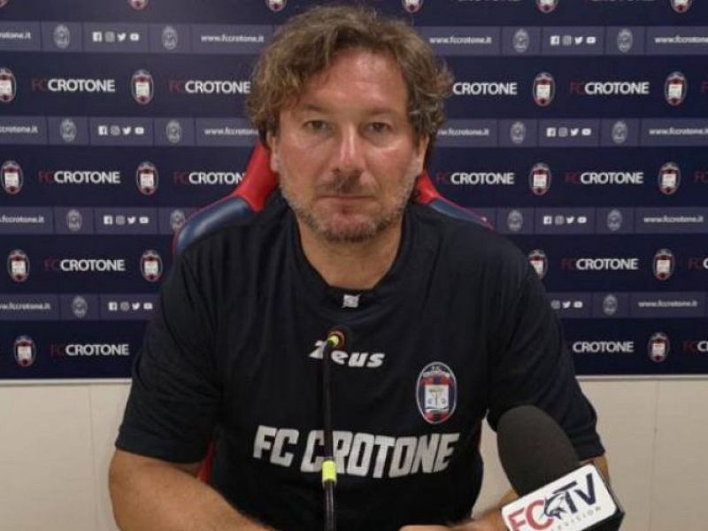 Verso Pescara-Crotone, Stroppa: ''Pescara forte nell'uno contro uno'', foto 1